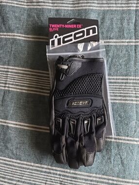 ICON Black Twenty-Niner CE Motorcycle Gloves